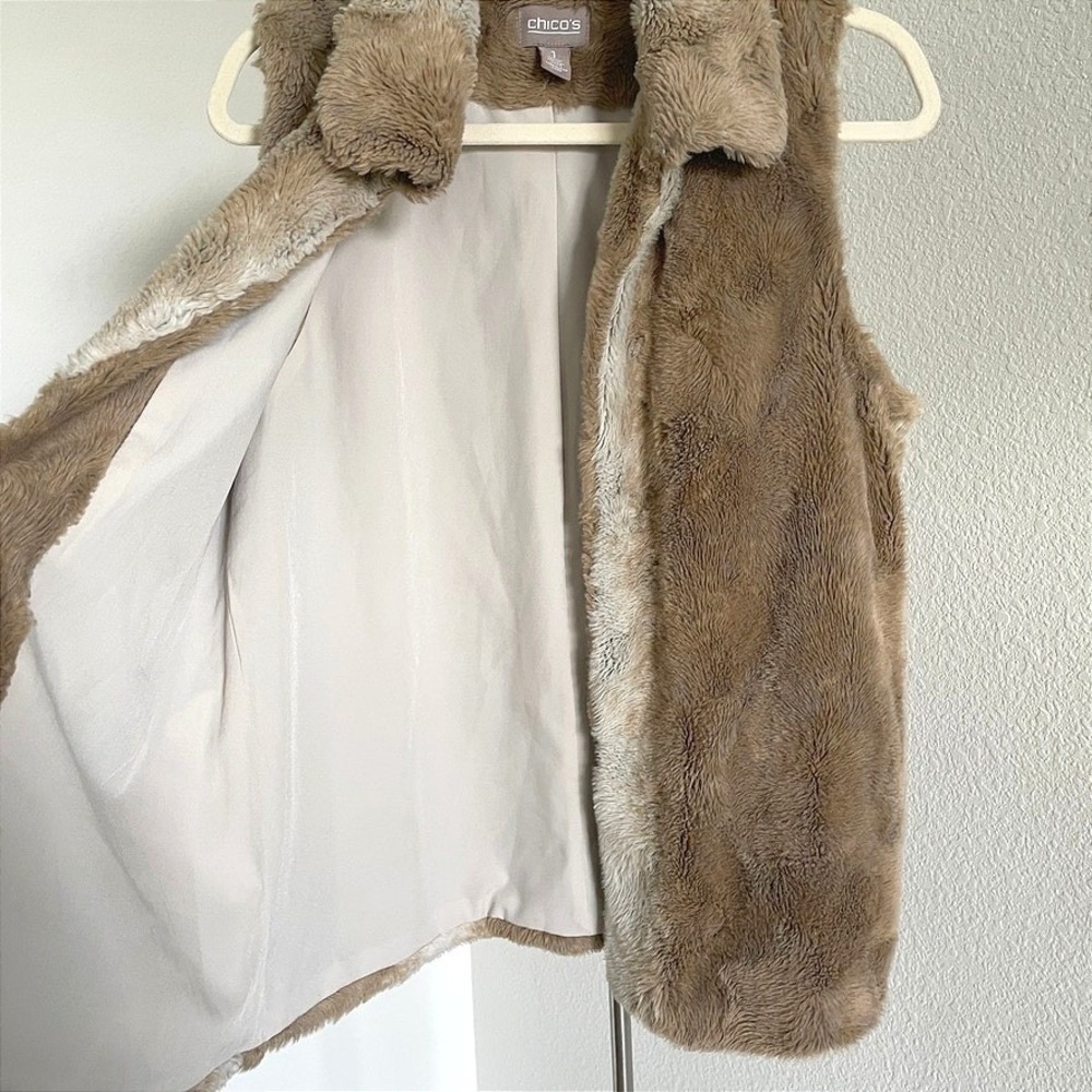 Chicos Faux Fur Vest Tan Beige Open Front Collared Plush Fall Autumn Classy Sz 1 - Picture 5 of 9